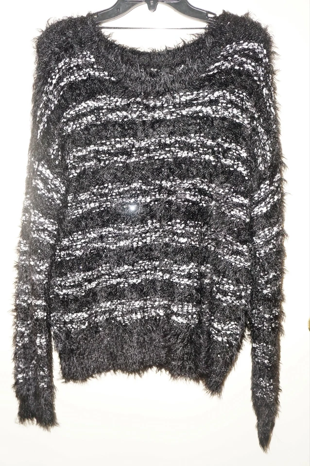 Suéter APT.9 Para Mujer Mixto Hilo Rayas y Lentejuelas L "NEGRO/BLANCO" NUEVO CON ETIQUETAS Venta al por menor $50 Foto 2 de 4