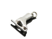 925 Sterling Silver Vintage Shiny Petite Ice Skate Motif Pendant PT6804