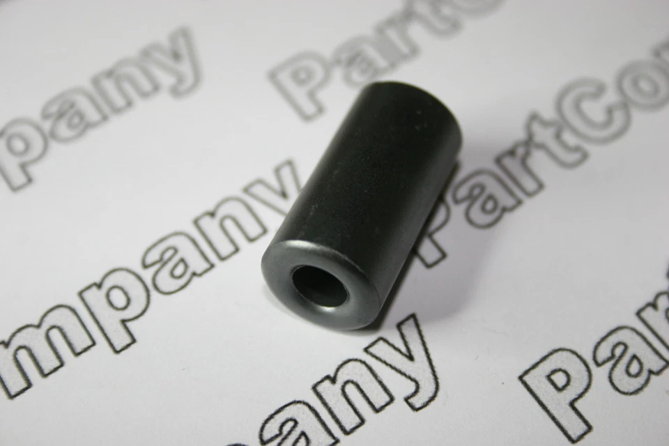 2x Ferrite Core 220 Ohm Cylindrical 28.5mm Length 6.35mm ID 14.2mm OD 9640495 - Image 2 of 2