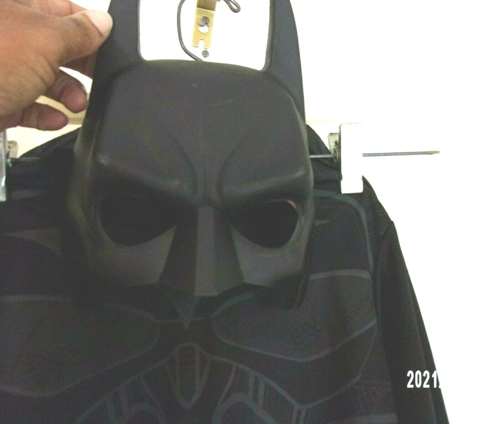 DC Comics Batman Costume Jumpsuit Boys Size Small Black Cape And Mask Not Padded - Image 2 of 4