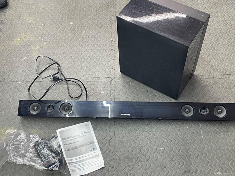 Samsung HW-F450 Crystal surround Air Track Subwoofer combo see pics works good c