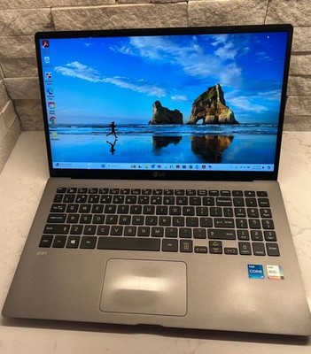 LG Gram 15 15Z95N 15.6''FHD core i5-1135G7 2.4GHz 16GB 512GB Win 11 Home +Charger