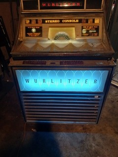 wurlitzer jukebox machine 3010