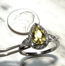 SIZE 8 YELLOW STONE AND TOPAZ 925 RING 2729 