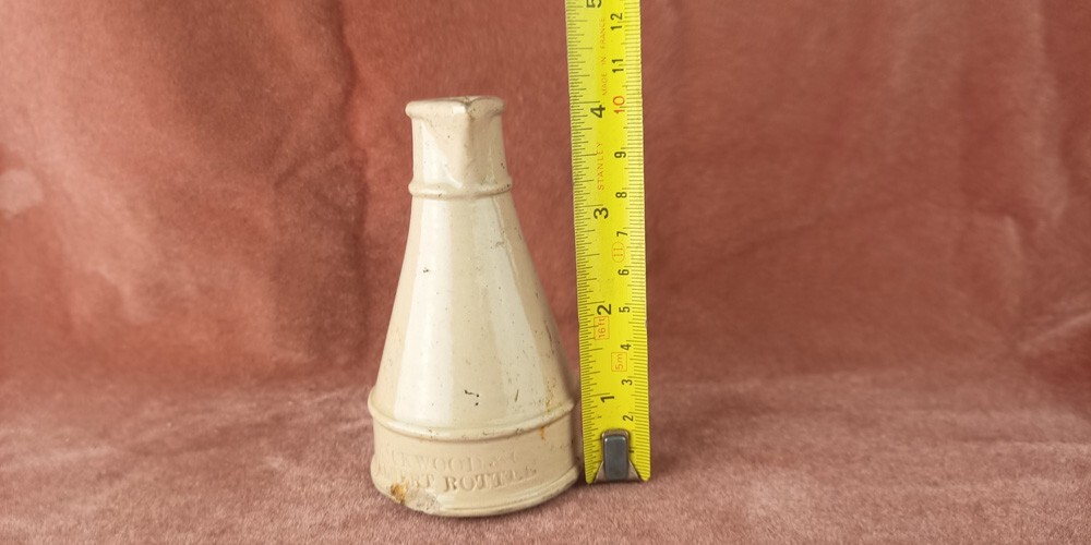 55844 Old Vintage Antique Pottery Inkwell Ink Bottle Blackwood Pourer