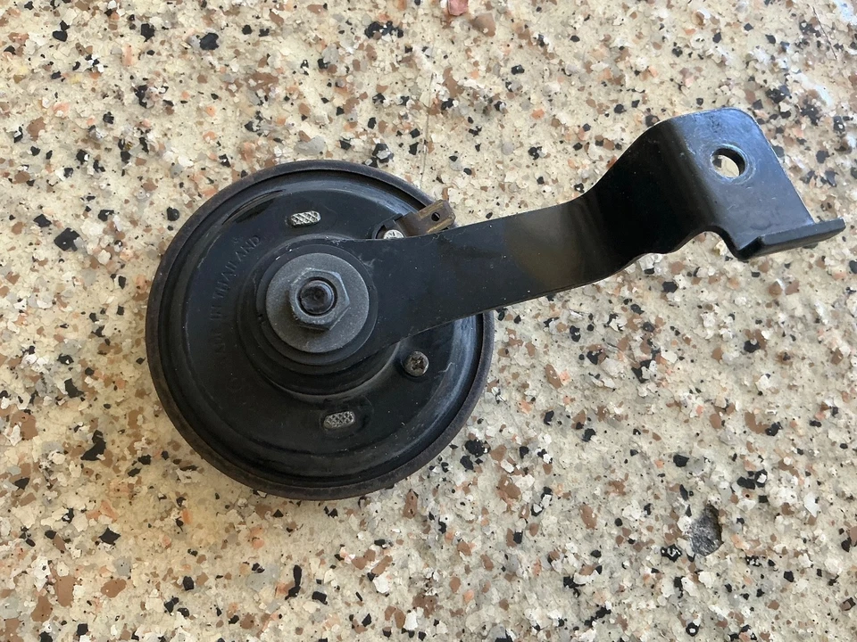 08-10 Kawasaki Ninja 250 250R EX250 Negro Señal de Advertencia Bocina y Soporte Montaje Foto 2 de 3