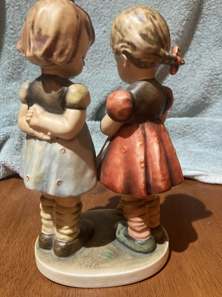 VTG Goebel Hummel #256 “Knitting Lesson” TMK 4  No Crazing / Chipped/ 7.5” - Image 3 of 4