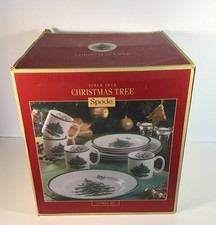 Spode Christmas Tree Boxed Set with Original Box New
