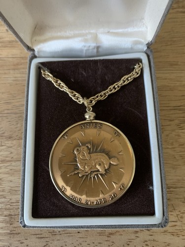 vintage zodiac pendant necklace (ARIES)
