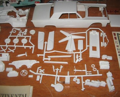 AMT 1962 Lincoln Continental Hardtop Kit K-422 Annual 3-in-1