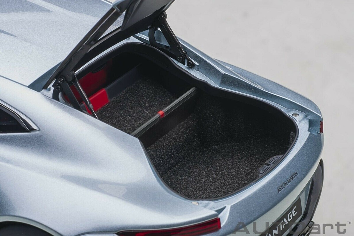 1/18 Aston Martin Vantage RHD Magnetic Silver 2019 Model Car 1/18 Aston Martin Vantage RHD Magnetic Silver 2019 Model Car