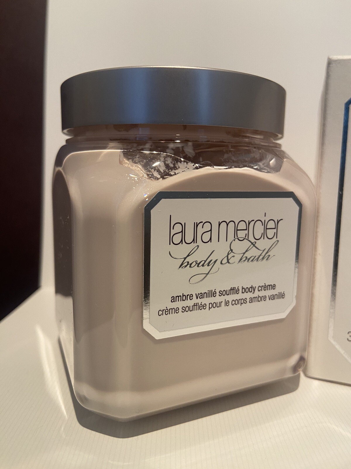 laura mercier Ambre Vanille Souffle Body Creme, 12 OZ / 300 ml /300 g New in Box
