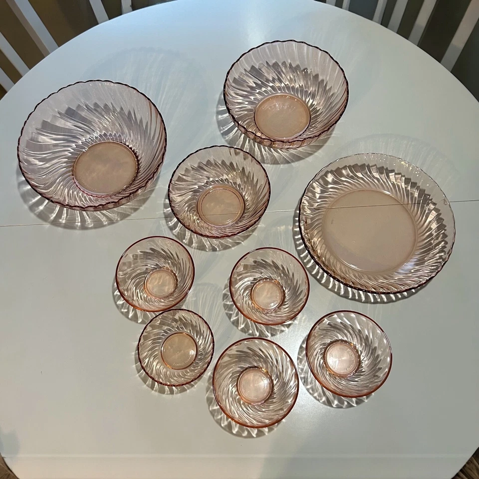 Vintage Arcoroc ‘Rosaline’ Pink Swirl 9Pc Glass Bowl Set, Mixed Sizes Bowls, - image 2 of 2