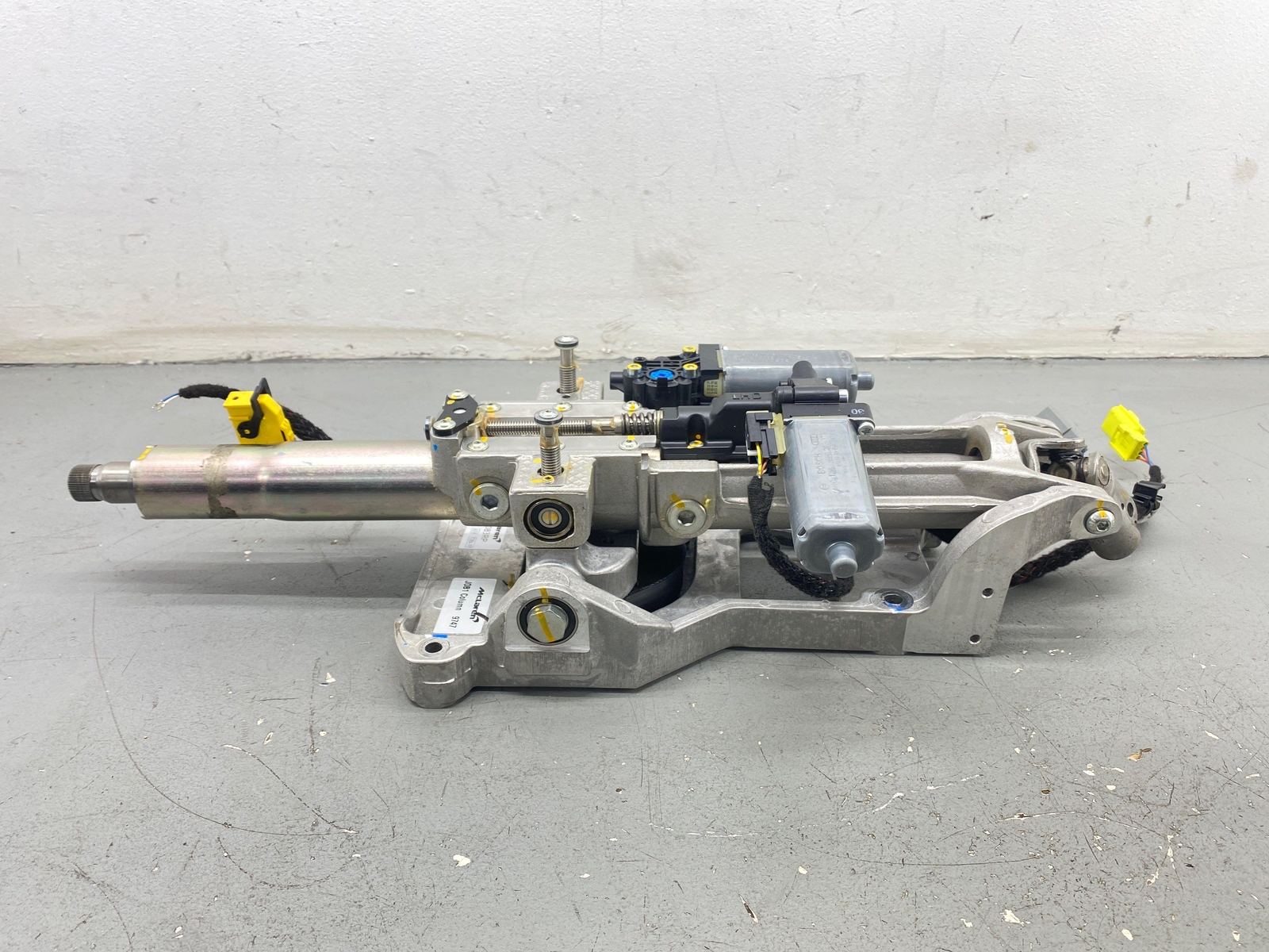 2020-2023 MCLAREN GT ADJUSTABLE STEERING COLUMN ASSEMBLY 11D0083RP OEM 2021 2022