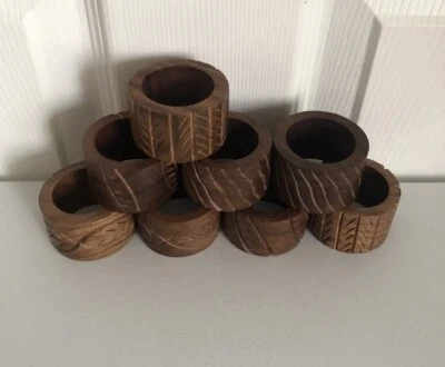 Napkin Rings Set Of 8 Carved Wooden Round Serviette Holders Dinner Party Dining - Image 1 of 4
