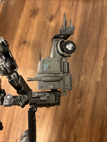 Tomy Studio Series SS 48 Megatron Universal Studios Exclusive Ride Tranformers - Picture 11 of 12