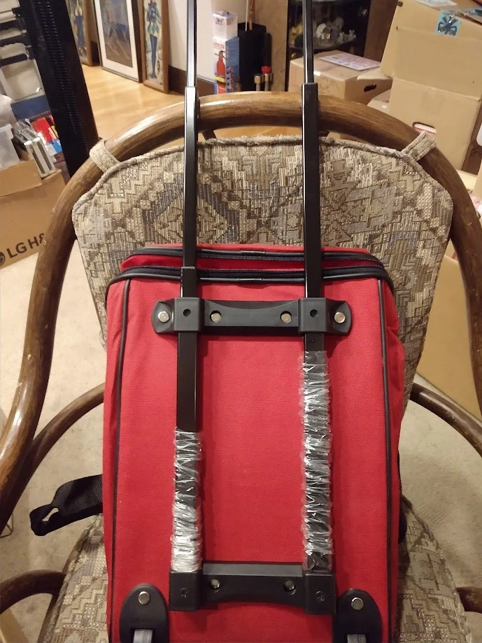 AMERICAN TOURISTER ROLLING DUFFLE BAG LARGE RED 22" NEW W/TAGS GREAT GIFT! - Image 2 of 4