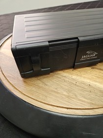 1998-2003 Jaguar XJ8 XJR Vanden Plas XK8 XKR 6 Disc CD Changer LNC4160AA OEM