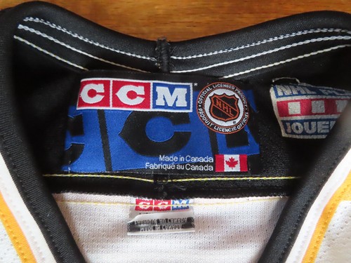 Vintage CCM RAY BOURQUE No 77 BOSTON BRUINS signed (Size 2XL) Hockey Jersey Rich - Bild 8 von 12