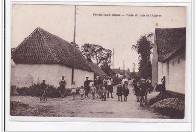 PIHEN-les-GUINES: road du bois de l'abbaye - very good condition