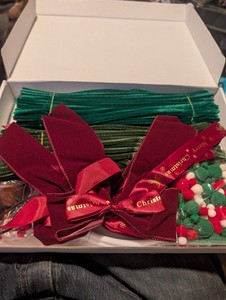MissAudrey DIY Christmas Garland Kit Velvet Bows Pipe Cleaners Pom Poms Craft...