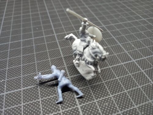 1/72 medieval Knight & crossbowman 11th cent. - resin L011 - Picture 1 of 4