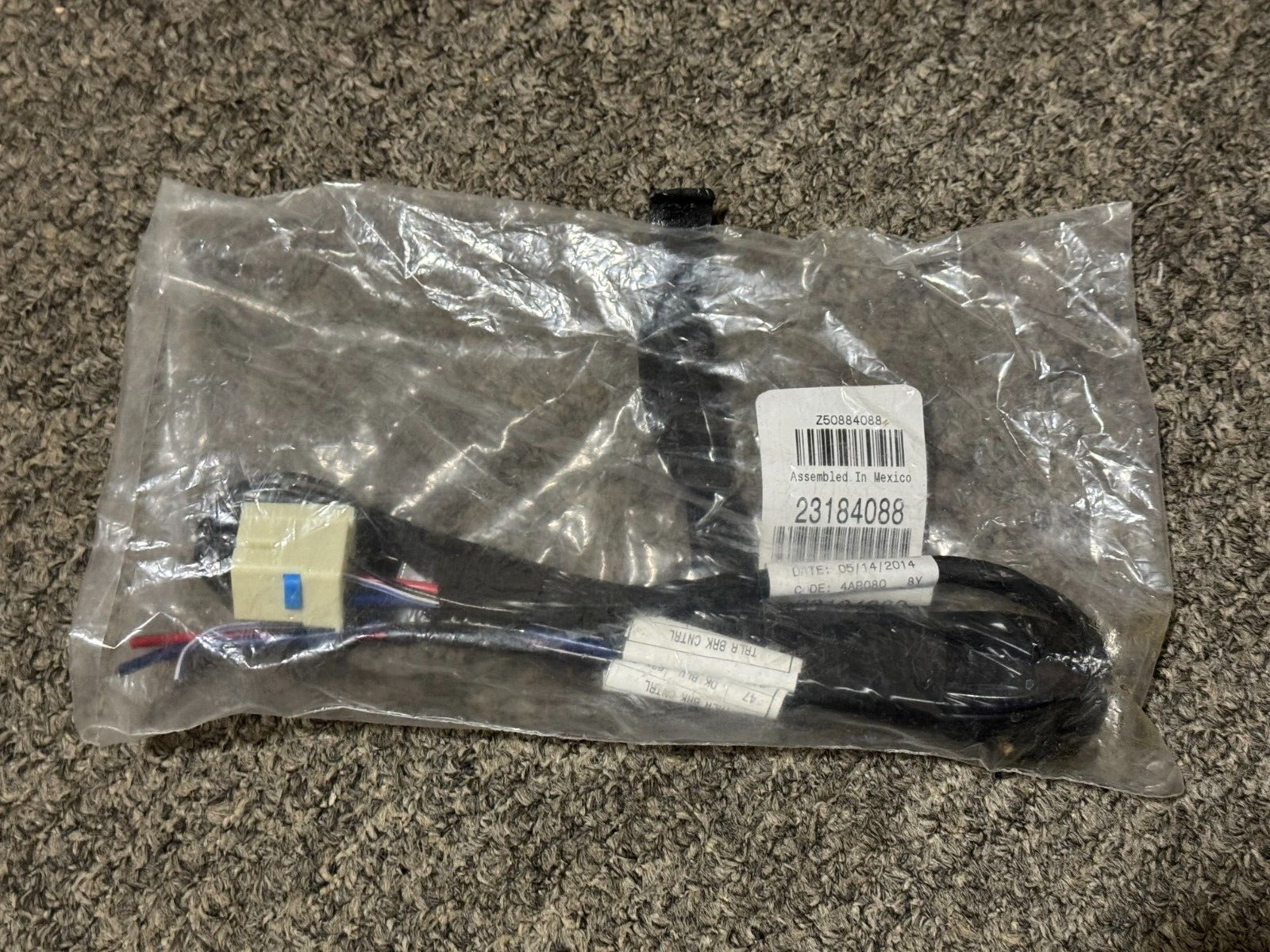 Barcoder Sign GM 23184088 NEW OEM GM Trailer Brake Control Wire Harness Adapter | eBay