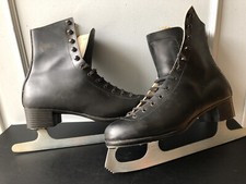 Vintage Ancien Paire Patins à Glace LUTRA cuir noir T 42 Sport Ballon Gant Boxe