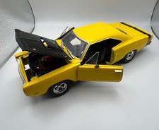 Motormax 1969 Dodge Coronet Super Bee 124 Scale Diecast Model Car C