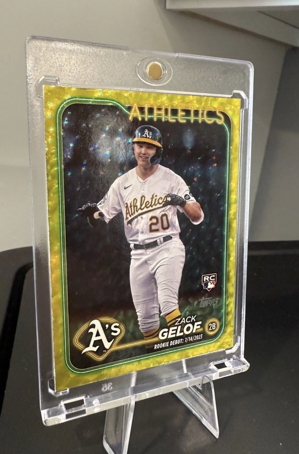 2024 Topps Update Series - Rookie Debut Yellow Crackle #US131 Zack Gelof /50