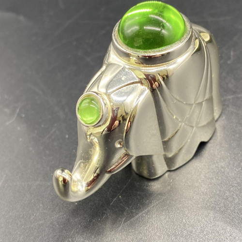 Christofle - 箱付き　クリストフル　置物　象　エレファント　石付　no.146 Christofle Paris Figurine Elephant Silver with Green Stone