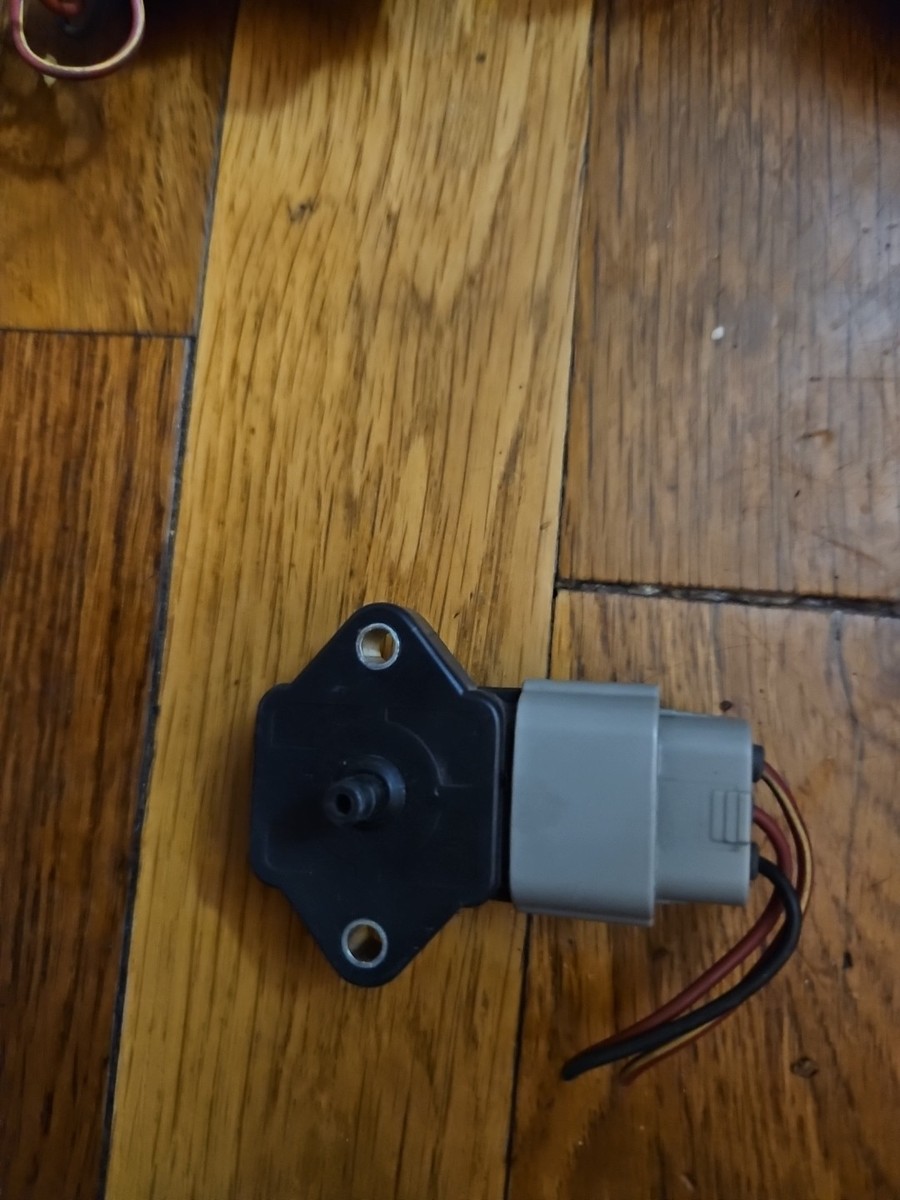 Subaru 2.5l Hitachi Boost Sensor PS60-01 Forester Legacy Outback