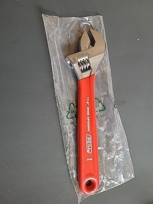 IREGA 77-8 8'' WIDE PRECISION ADJUSTABLE WRENCH RED PVC HANDLE MADE IN SPAIN