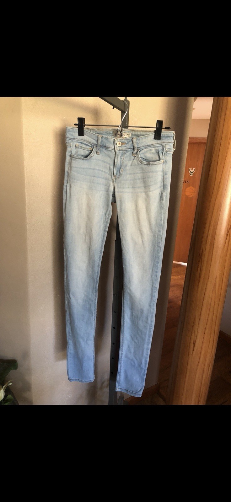 Womens Hollister Jeans size 5L W27L33 VGUC!