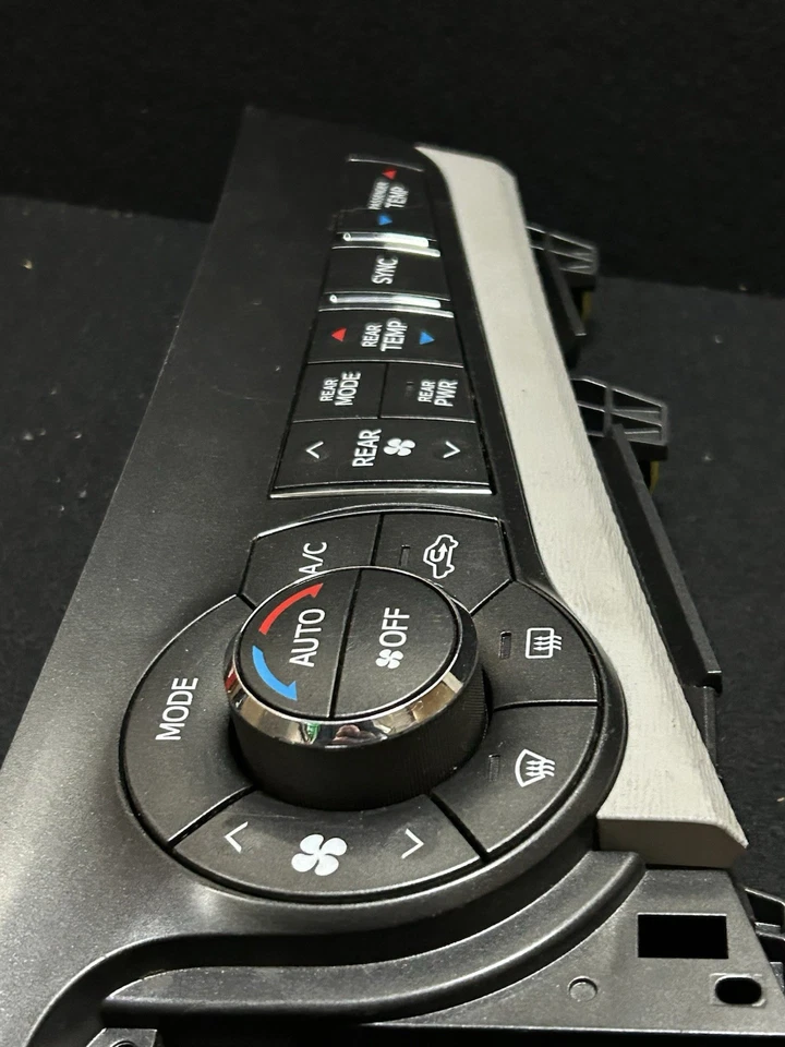 Toyota Sienna 2011–2015 A/C Heater Temperature Dash Control 55900-08150-B0 OEM - Image 4 of 4