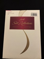 VTG Hanes Silk Reflections Pantyhose Style 715 Size AB Pearl Sandalfoot