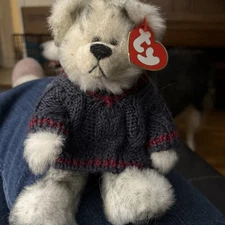 TY Attic Treasures “Fairbanks” Jointed Bear with Sweater 1999 Retired Collectibl