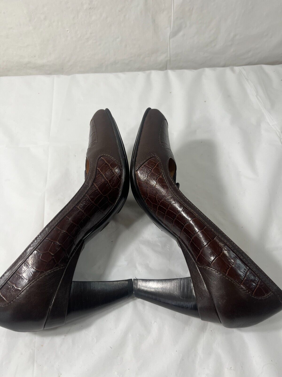Sofft Brown Leather Faux Croc Slip On Heels Pumps… - image 7