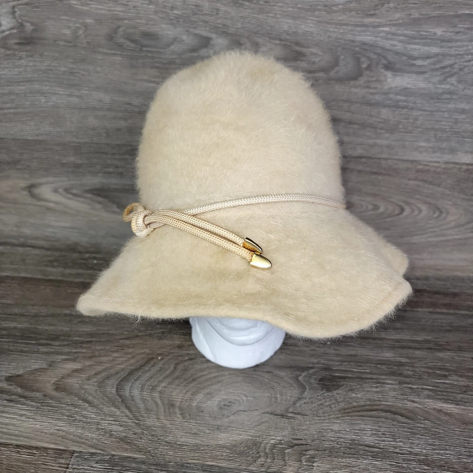 Vintage Cloche Style Fur Hat Marche Exclusive Beige Blonde Off White 22.5 22½ - Image 3 of 4