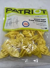 (25) Patriot Electric Fence Wood/Metal Post Claw Insulators 820024, USA Made