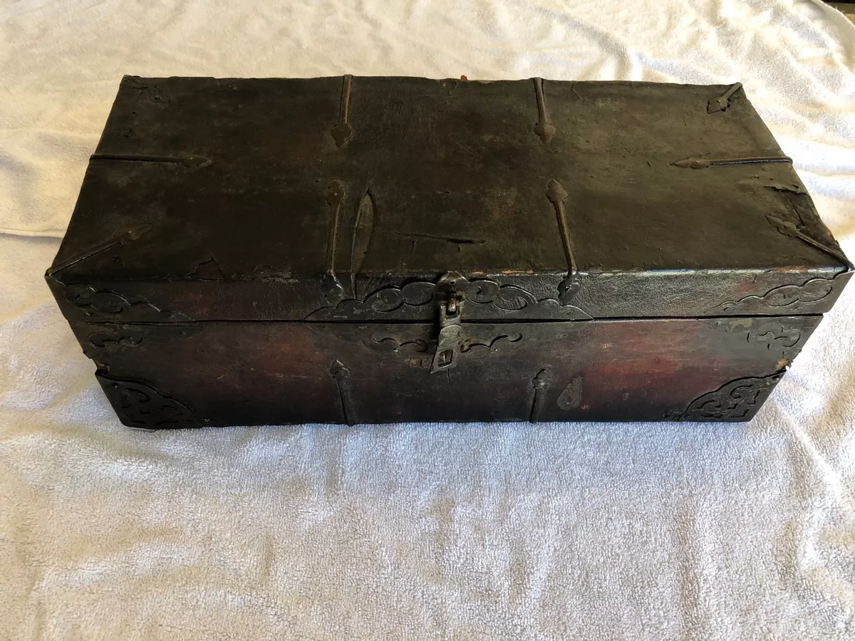 TREASURE CHEST REAL 1600-1700's CARRIED GOLD COB DOUBLOONS ESCUDOS in  GALLEON