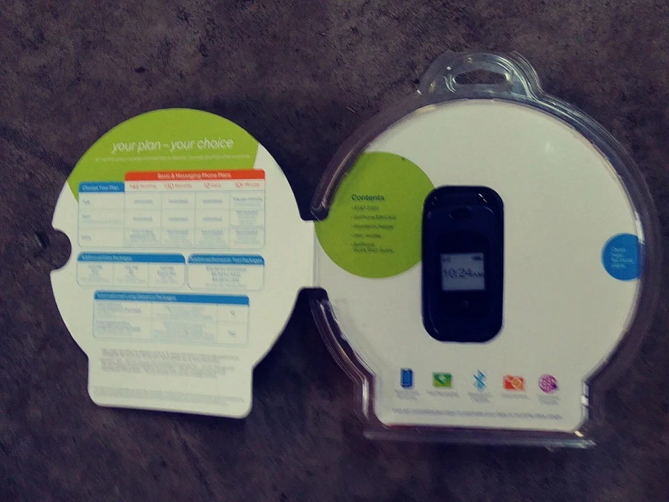 Z222 Dark Blue Flip Phone 3G AT&T Pre Paid GoPhone Brand New RS#  17-8881 - Image 3 of 4