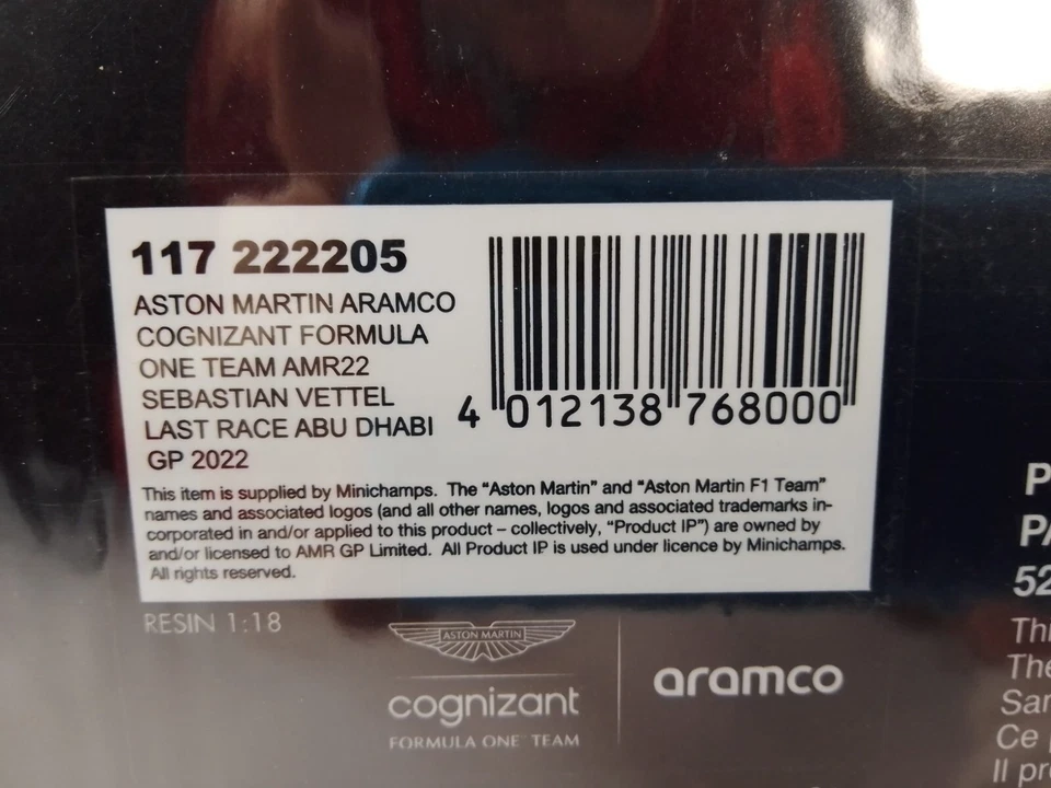 MINICHAMPS Aston Martin AMR22 #5 Vettel Last Race Abu Dhabi 2022 1/18 117222205 - Bild 3 von 3