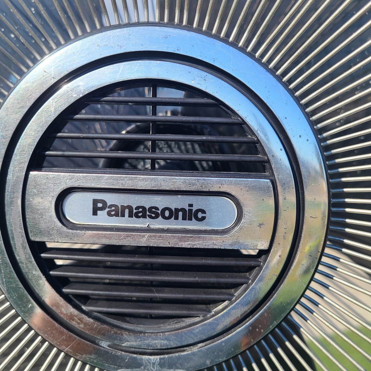 Panasonic 5 Way Oscillation Desk Fan 16' Diam Black Blades F-1609
