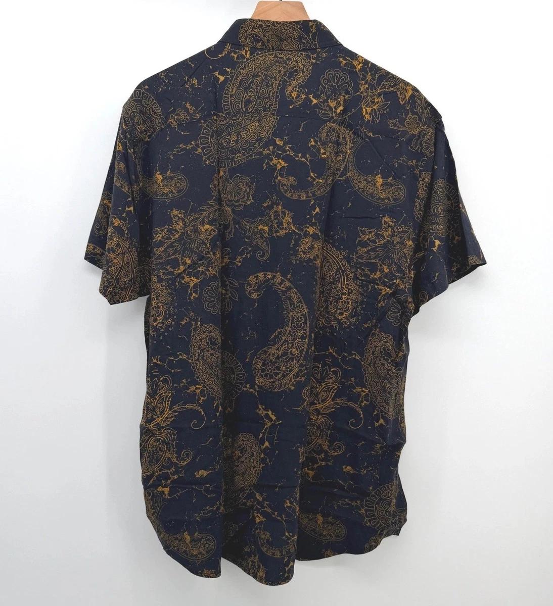 Camisa Guess LA Para Hombres XL Negra Dorada Cachemira Viscosa Elastizada Manga Corta Moderna