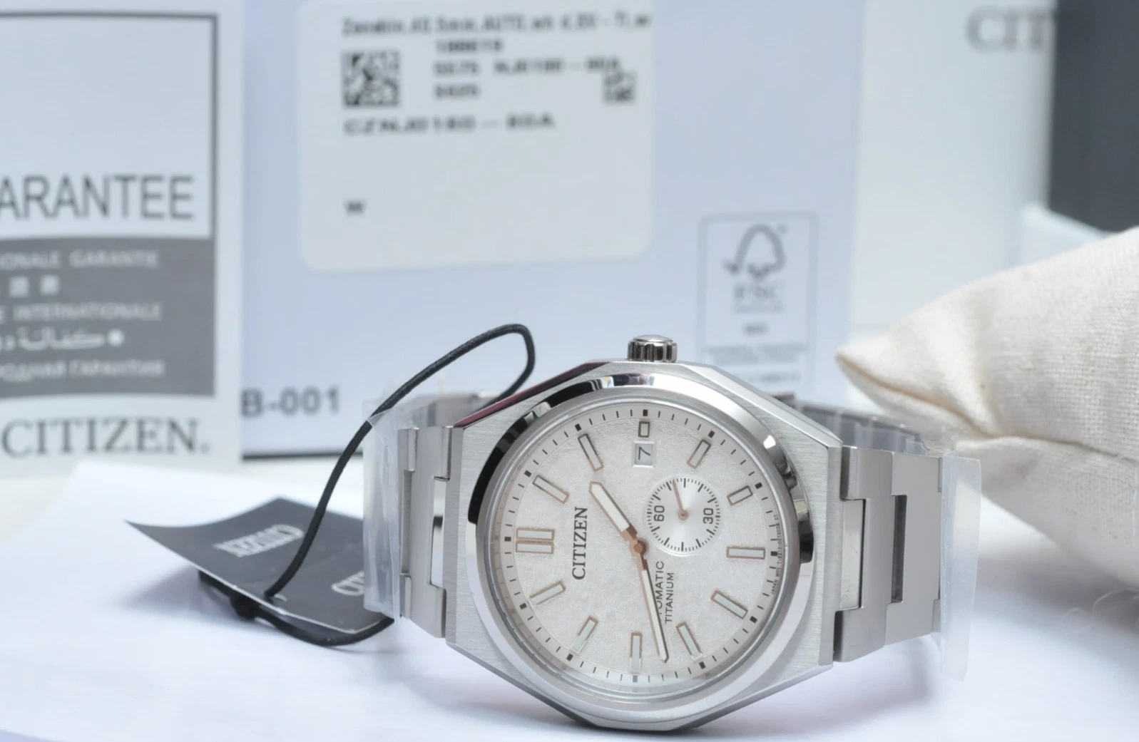 Grand Citizen Super Titanium 40mm White Dial Men's Automatic Watch NJ0180-80A