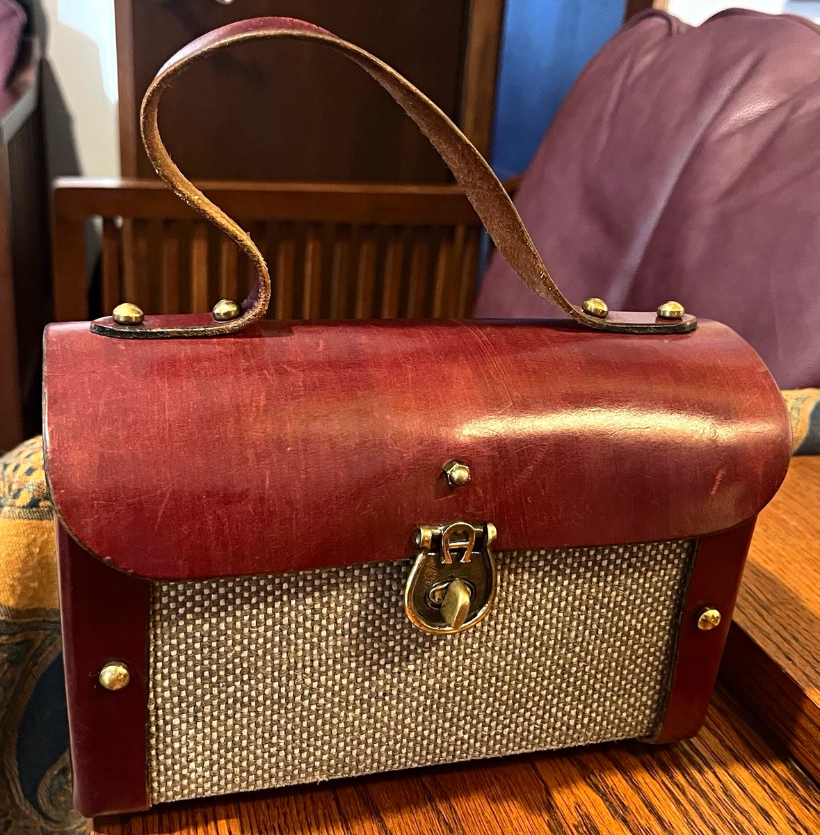 25+ Red 1960s Vintage Change Purses for sale | Updated Oct 2026