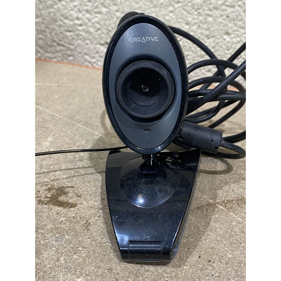 Creative Labs VF0230 Web Camera Black Wired USB 1.3MP (640x480) Table Mounted - Image 2 of 4