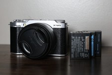FUJIFILM X-M5 Mirrorless Camera Silver with 15-45mm Lens - read description