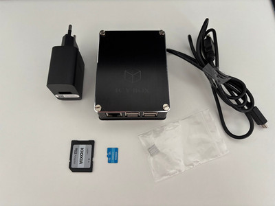 Raspberry Pi 3 Model B v1.2 in Icy Box Gehäuse & Netzteil & SD Card 16Gb